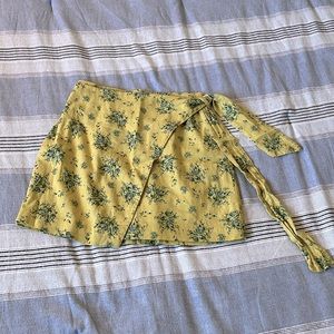 Linen-blend floral wrap skirt
